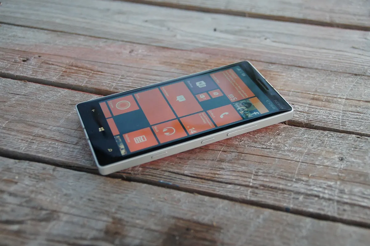 A Beginner's Guide to Switching from Windows to Linux on an Old Laptop